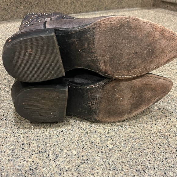 Frye Vintage Cowboy Boots! - Picture 7 of 7